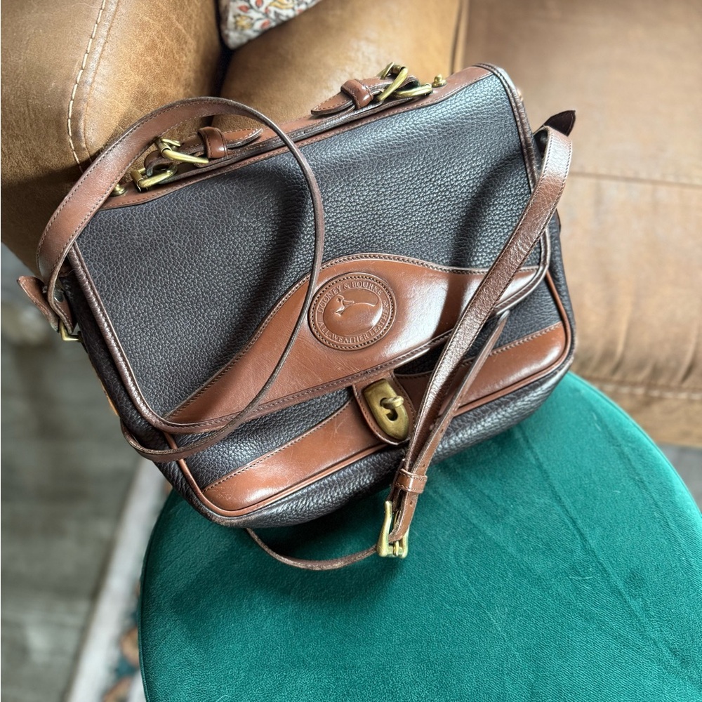 Vintage Dooney & Bourke Carrier Leather Bag